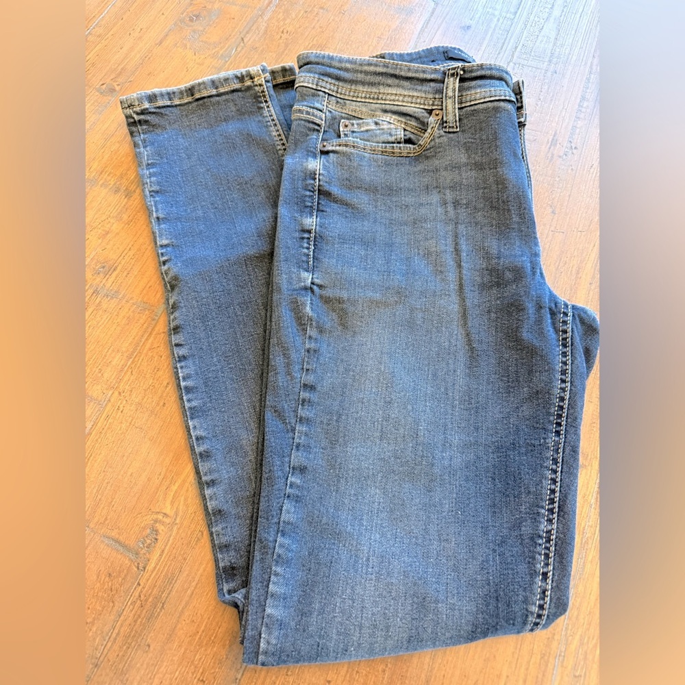 Cambio jeans vintage edition woman’s jeans. Size 10. Excellent condition.